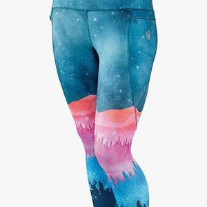 NWT! Legendary Whitetails ‘Dragonfly’ Night Sky Leggings Sz XS